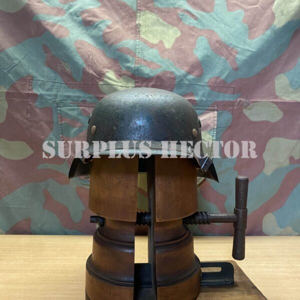 casque-allemand-ww2-m194-vieilli-militaria-ww2
