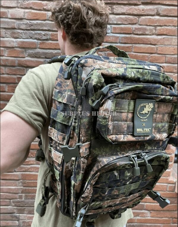 SAC-A-DOS-US-ASSAULT-PACK-CAMO-FEUILLE-DE-CHÊNE-36L