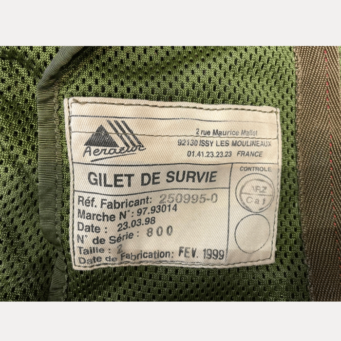 Gilet de survie pilote Armée de l’Air française – AERAZUR (1999) 5 Gilet-de-survie-pilote-Armée-de-l’Air-française – AERAZUR-(1999)